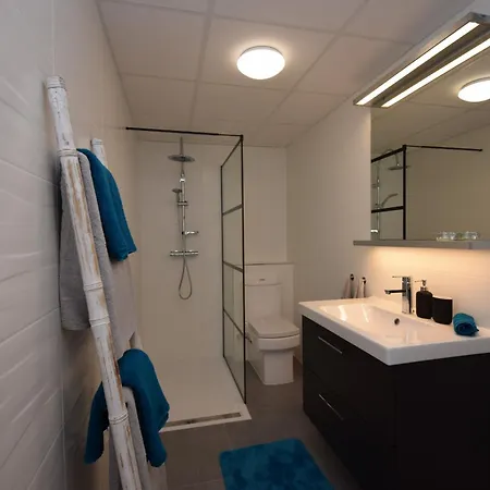 Apartment Ref 240 *